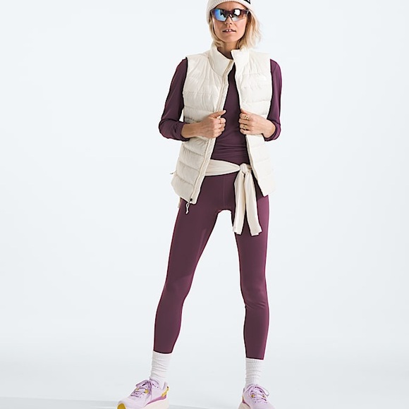 The North Face Women’s Aconcagua 3 Vest
Color: White Dune - Picture 15 of 16